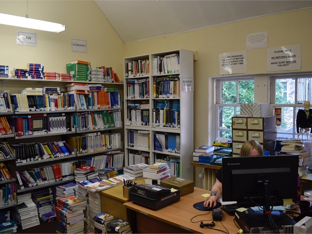 Glasgow Uni SRC Services Secondhand Bookshop Desk Books